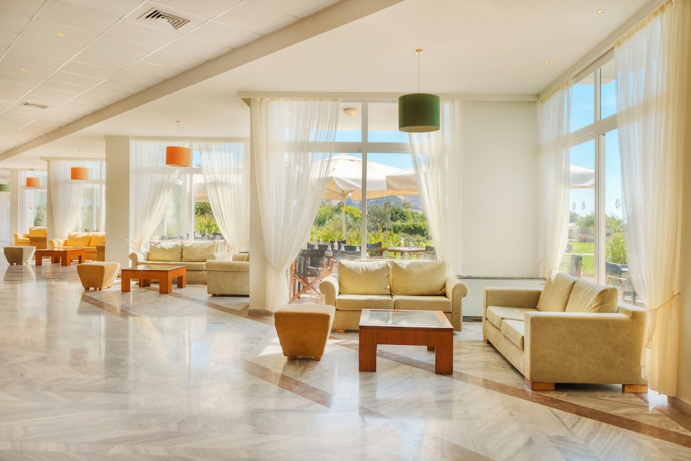 Aeolian Village Beach Resort 14/33