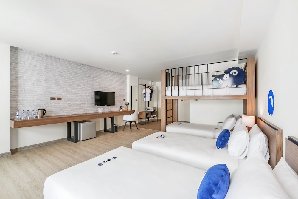 KOKO PARTY, TWIN BEDS, BUNK BED