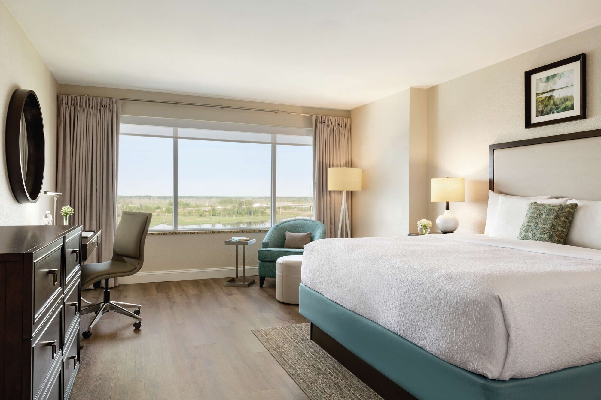 ROOM, KING BED, RIVER VIEW, ACCESSIBLE