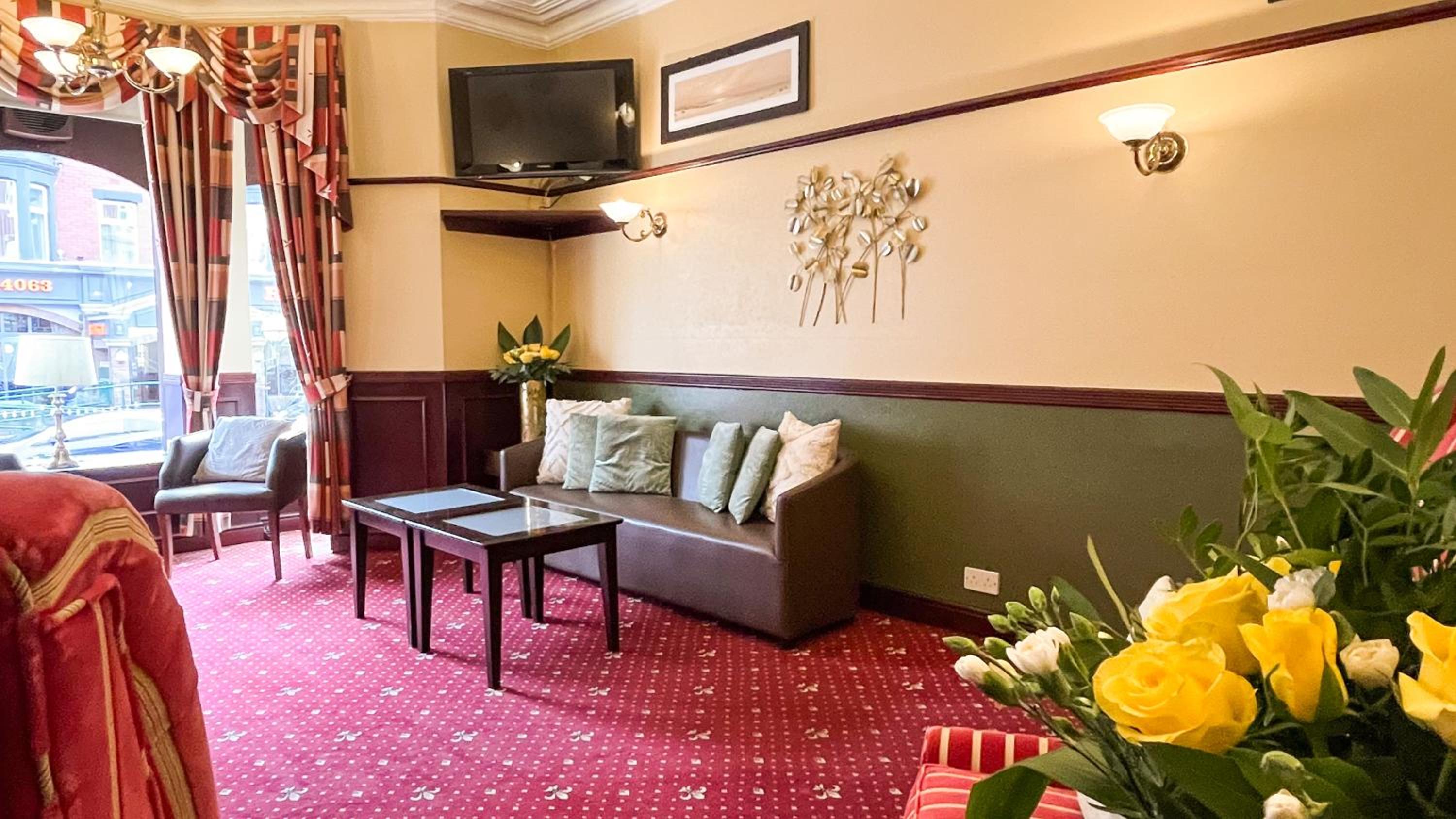 The Sutcliffe Hotel 36/55
