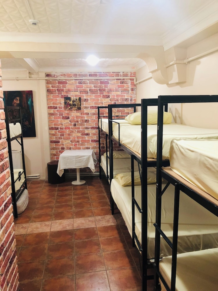 Avrasya Hostel 11/50