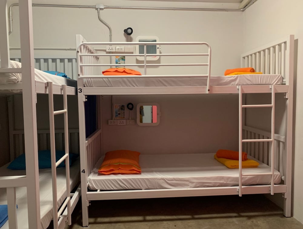 Sleep Sheep Phuket Hostel 44/61