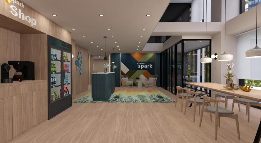 Spark by Hilton Van City Centre 9/16