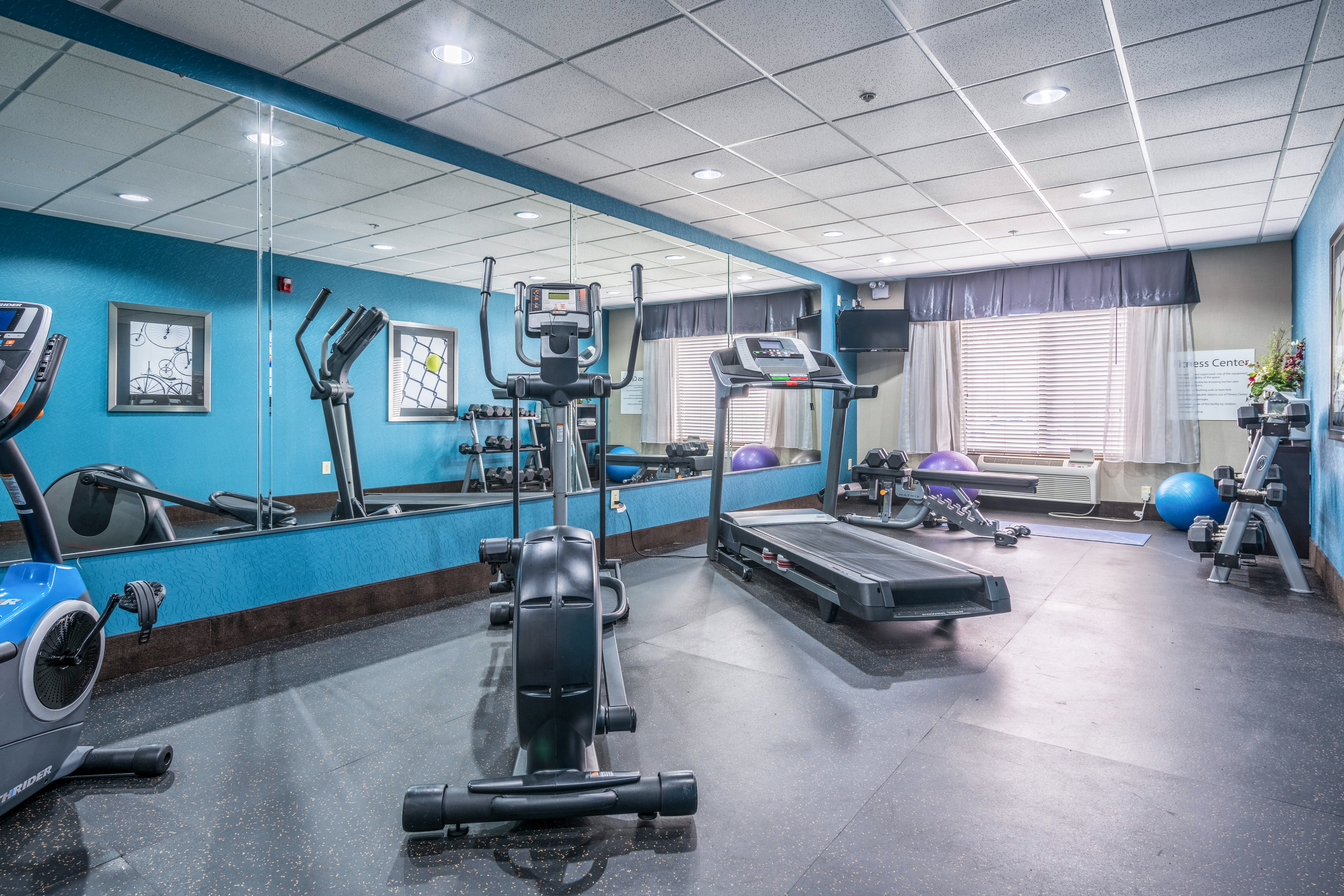 Holiday Inn Express Suites Roanoke Rapids Se 39/72