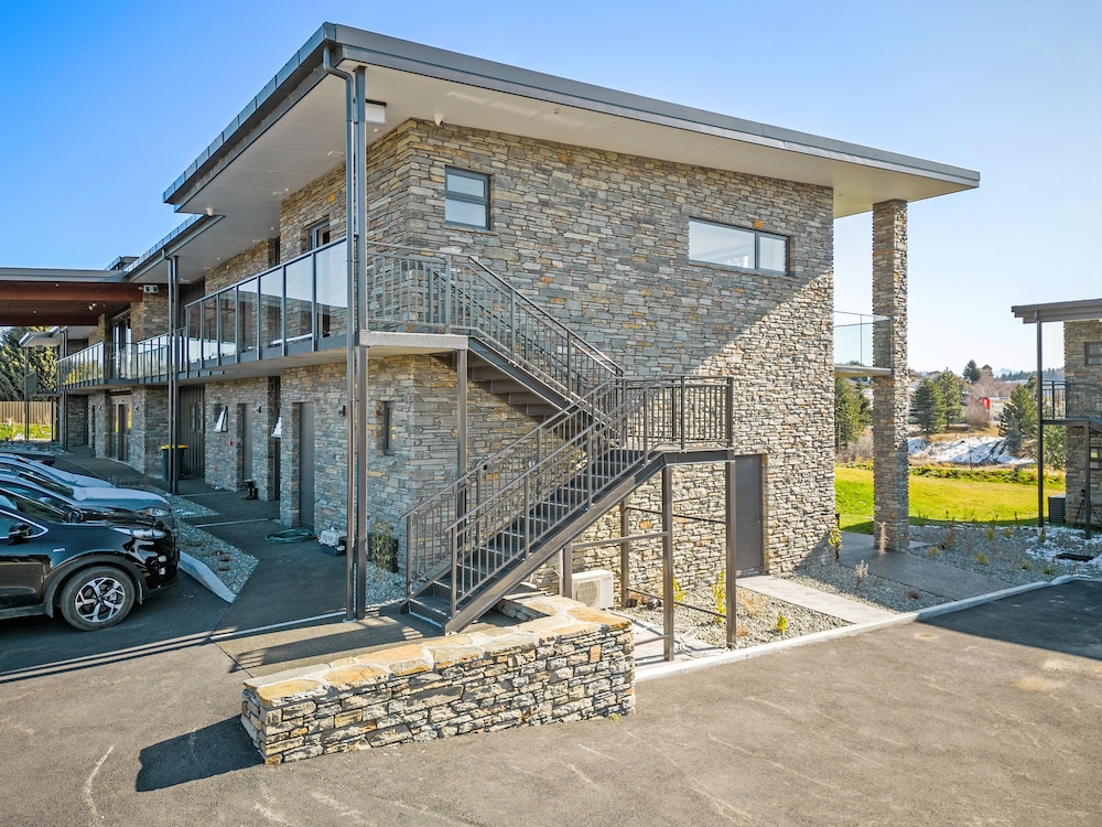 Grand Suites Lake Tekapo 19/26