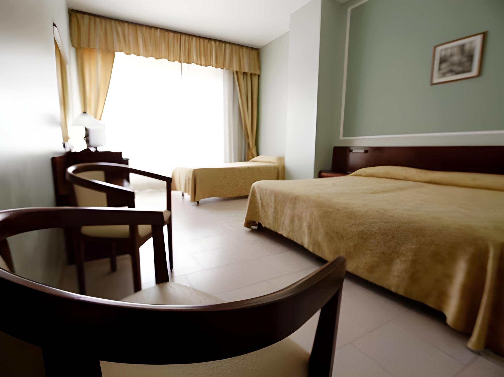 1 BEDROOM, FAMILY, PRIVATE BATHROOM