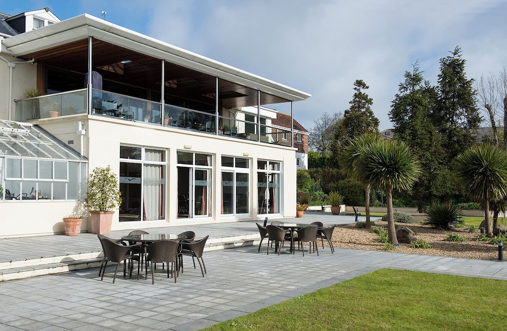 Fermain Valley Hotel 2/49