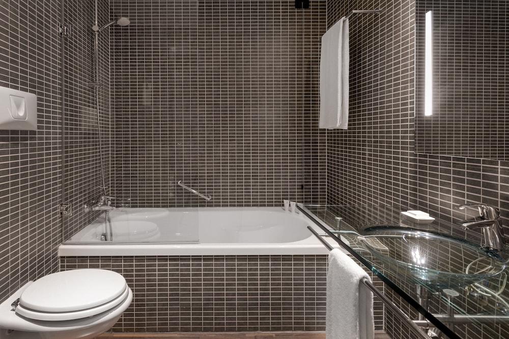 Ac Hotel Pisa By Marriott 10/62