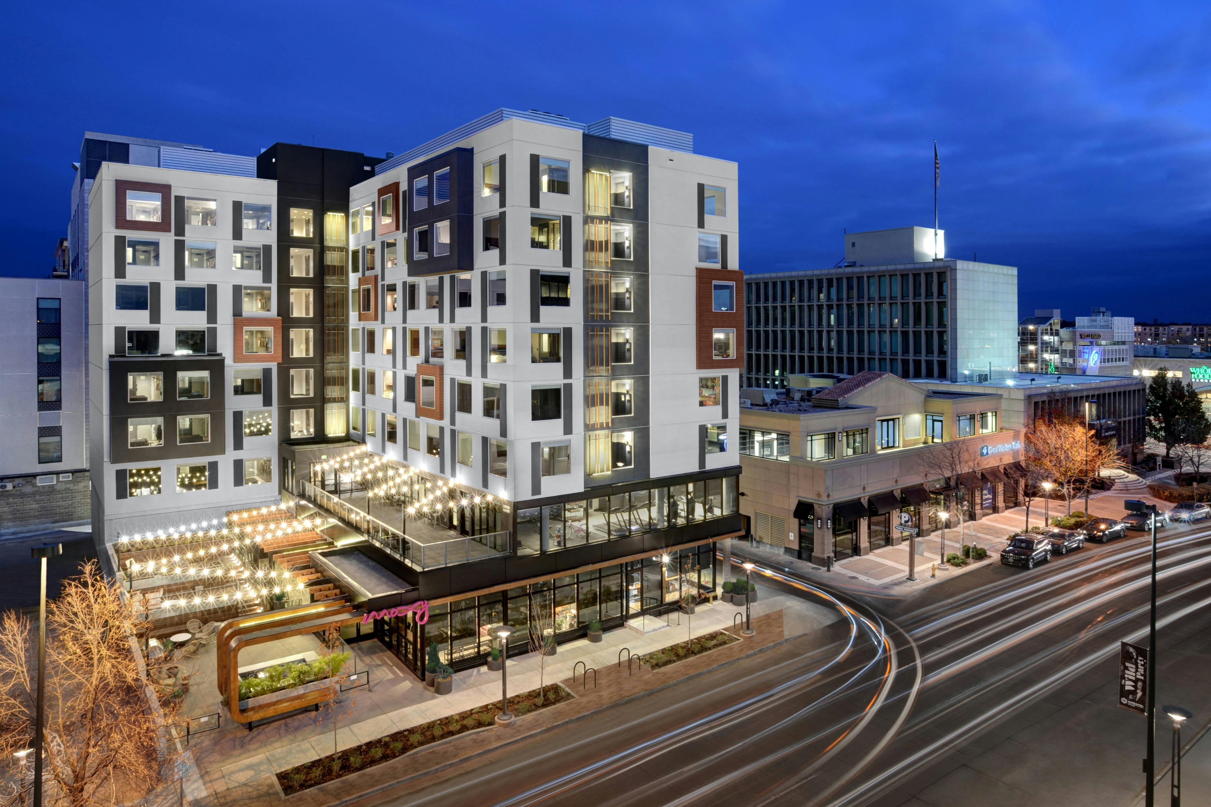 Moxy By Marriott Denver Cherry Creek 2/53