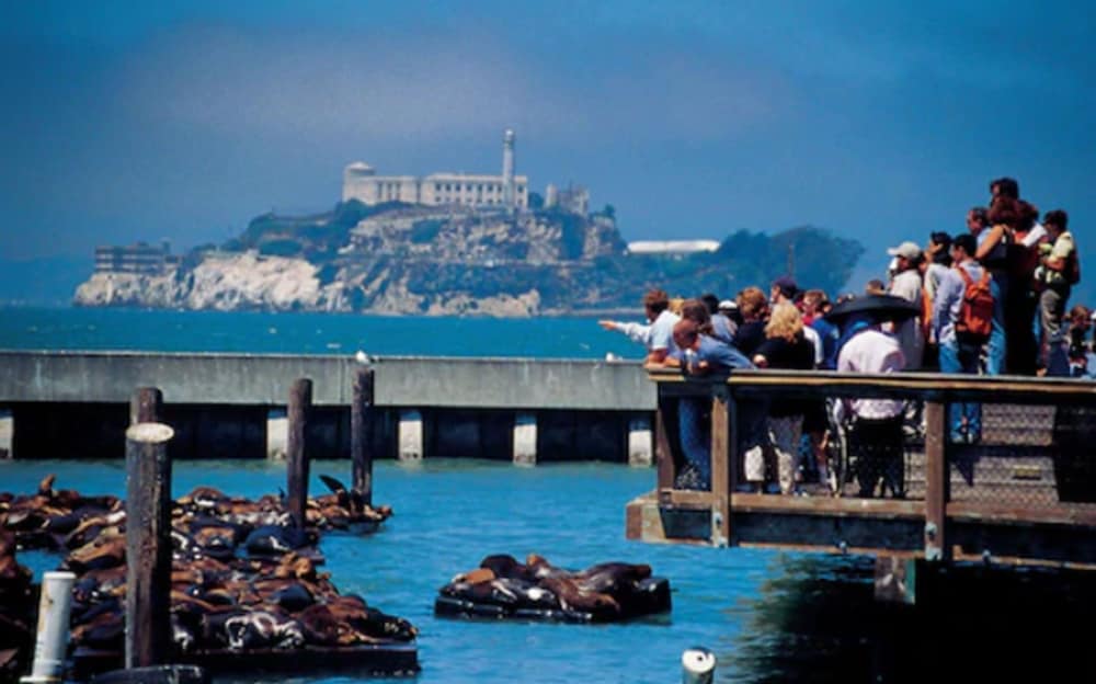 Embassy Suites By Hilton San Francisco Airport Waterfront 40/50