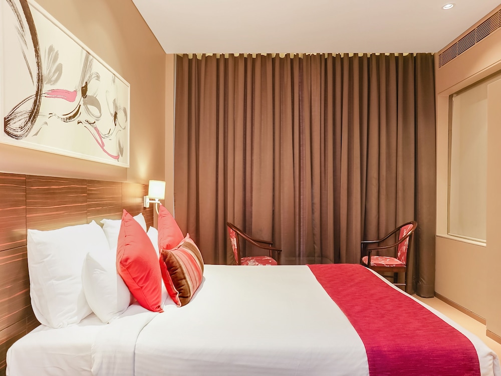 Hotel Niraali Executive 29/65