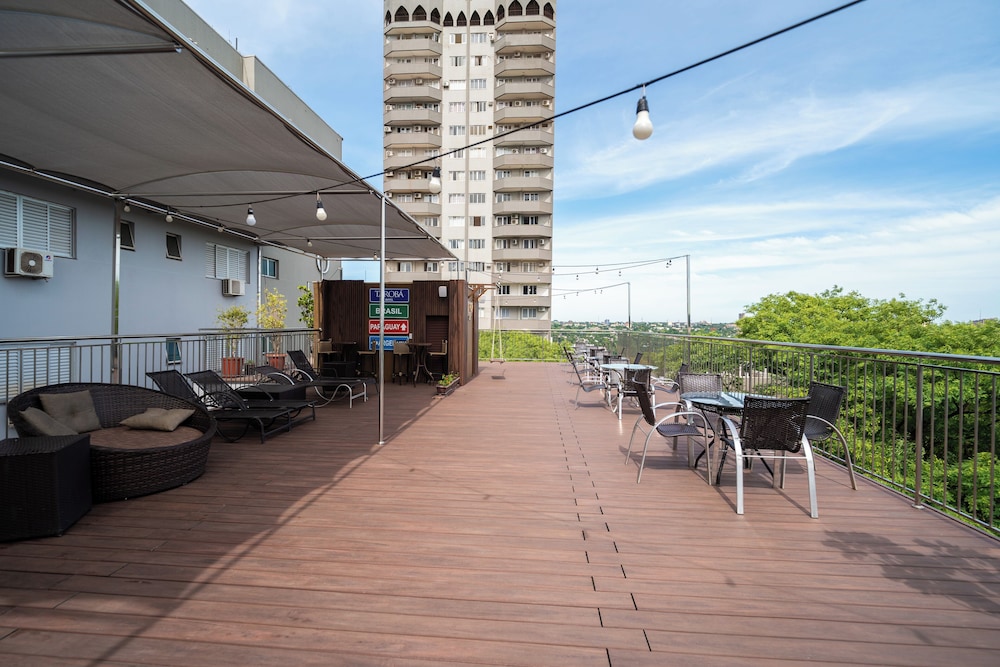 Taroba Hotel 65/73