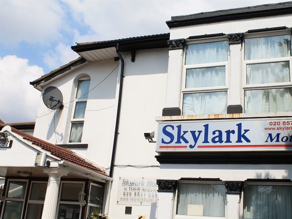 Skylark B &amp; B 2/57