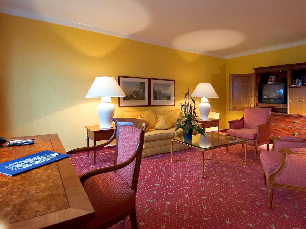 Hotel Krefelder Hof 26/39