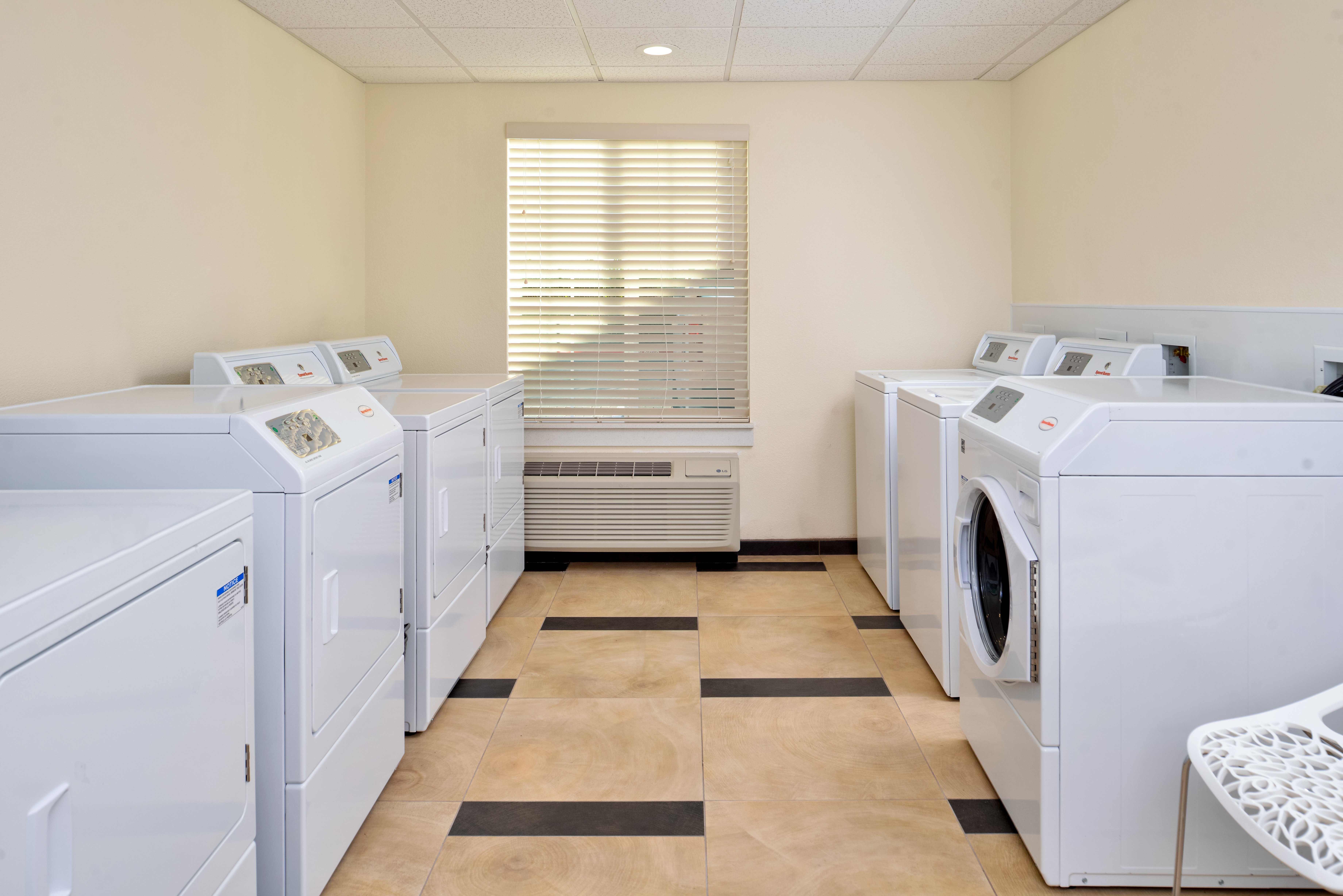 Candlewood Suites Lodi 38/43