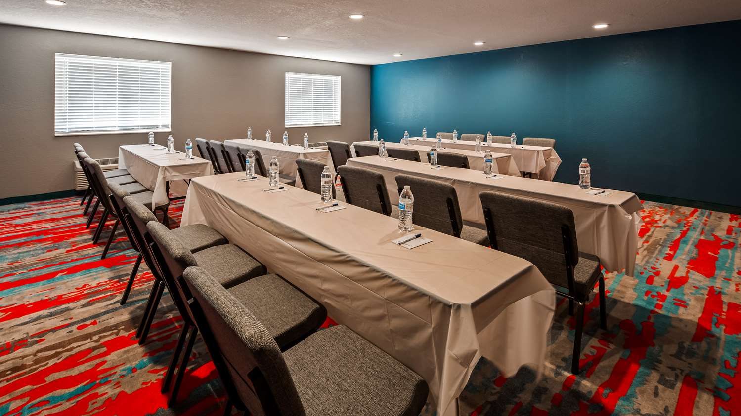 Best Western Dewitt 39/42