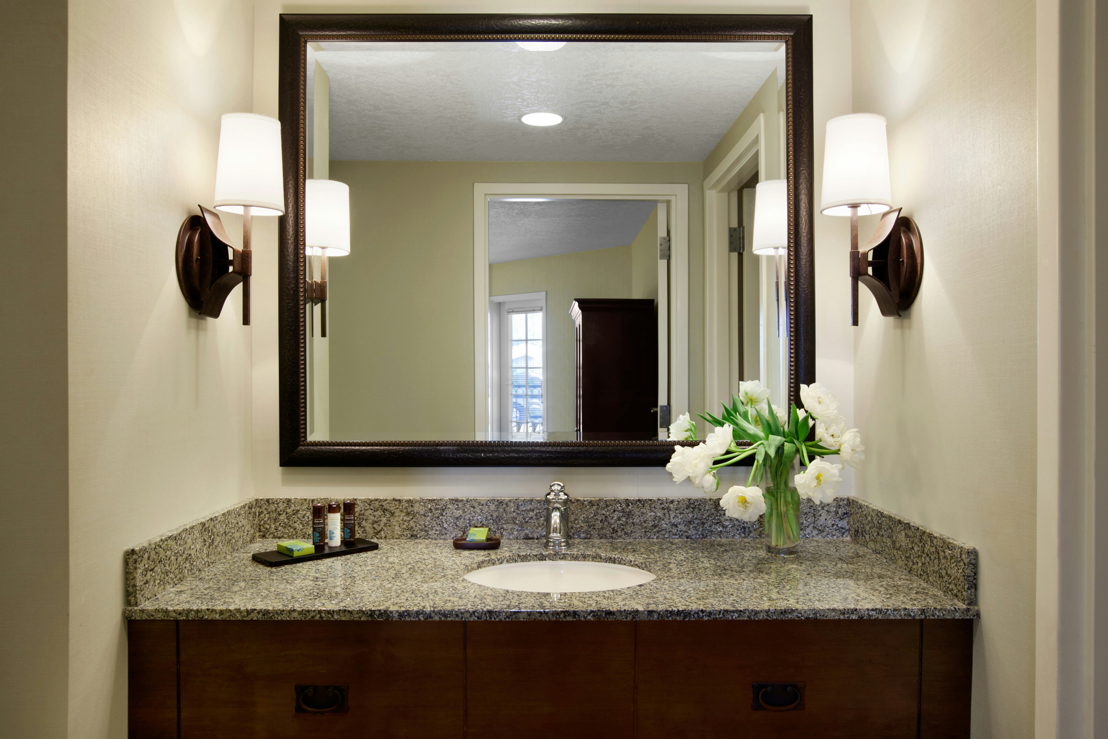Room, 2 Queen Beds, Balcony or Patio