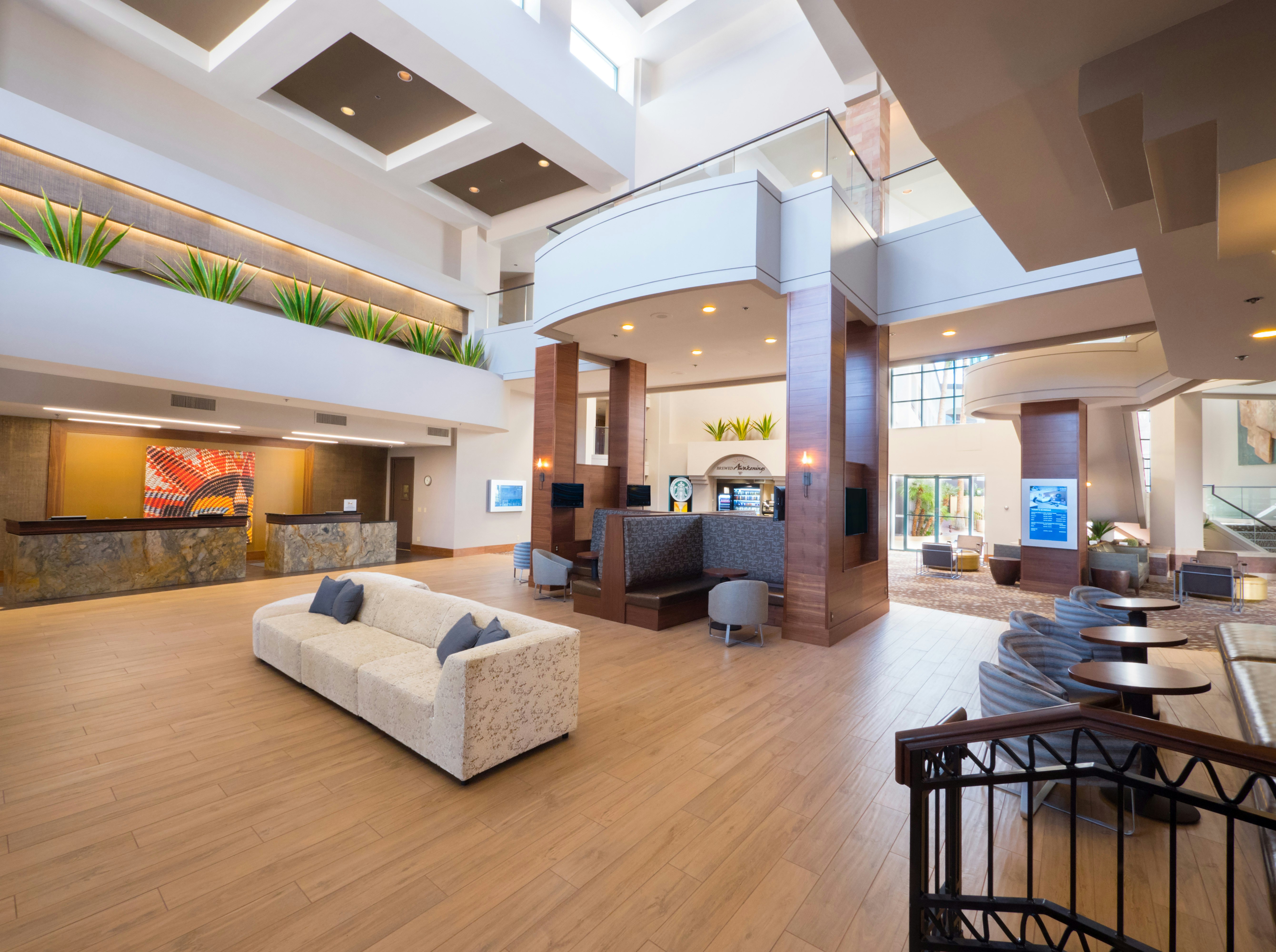 Hilton Phoenix Airport 26/56
