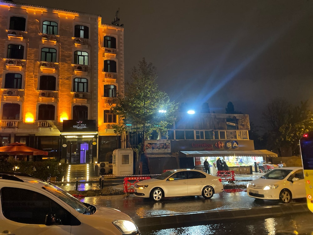 Topkapi Sabena Hotel 7/70