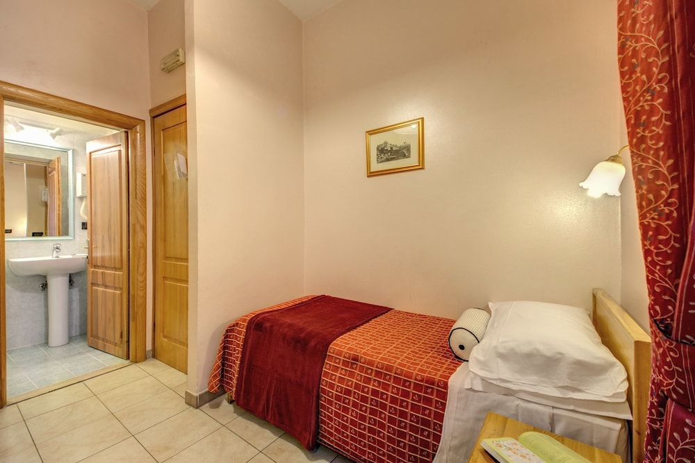 Hotel Espana Dependance 9/50