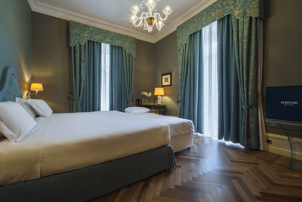 غرفة سوبيريور ثلاثية بسرير كينج، Eurostars Hotel Excelsior 8/10