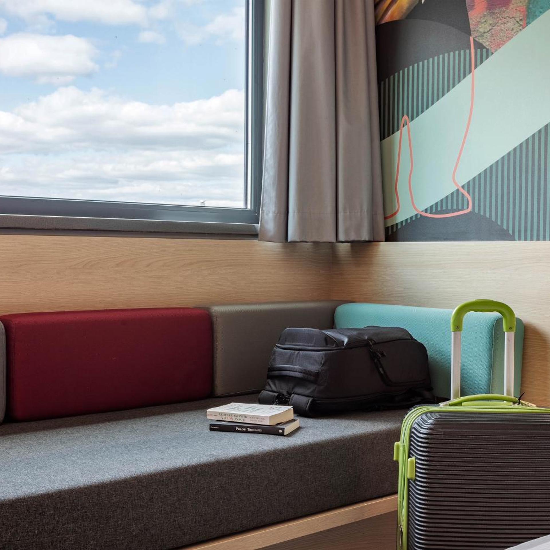 MEININGER Hotel Berlin Airport 46/51