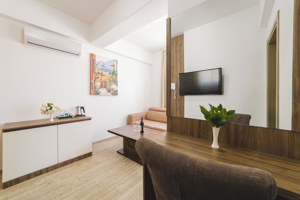 Hotel 219 Budva 57/75