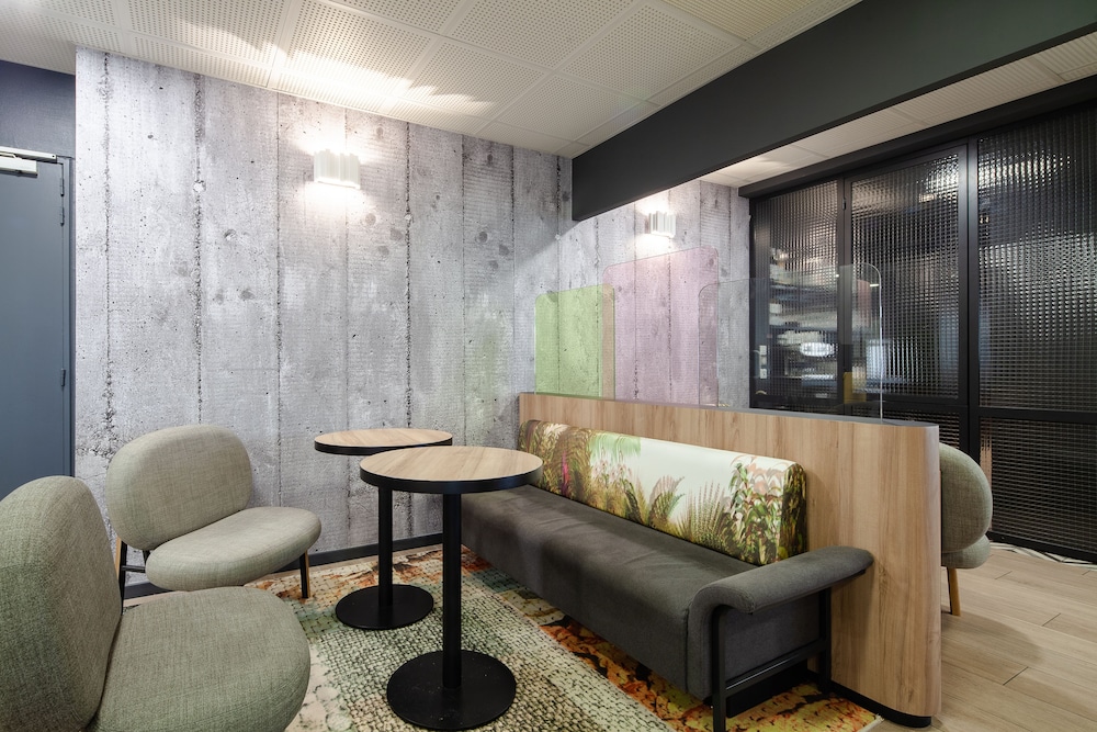 B&B HOTEL Paris Malakoff Parc des Expositions 38/57
