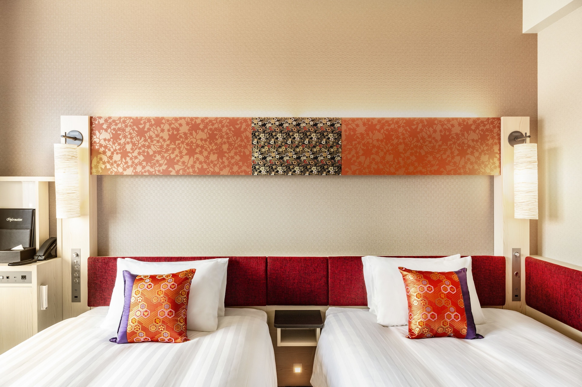 SUPERIOR, TWIN BEDS