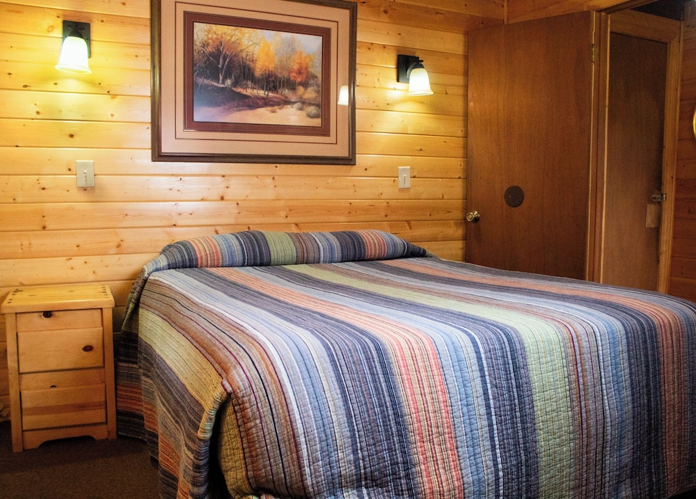 DUPLEX, CABIN, PRIVATE BATHROOM