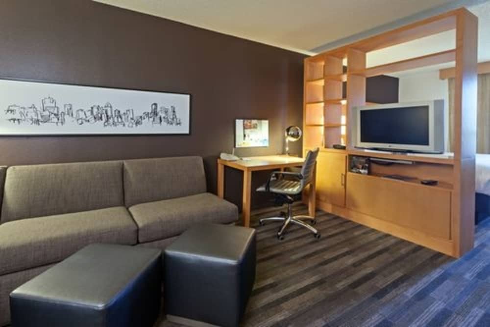 Hyatt House Houston Galleria 27/36