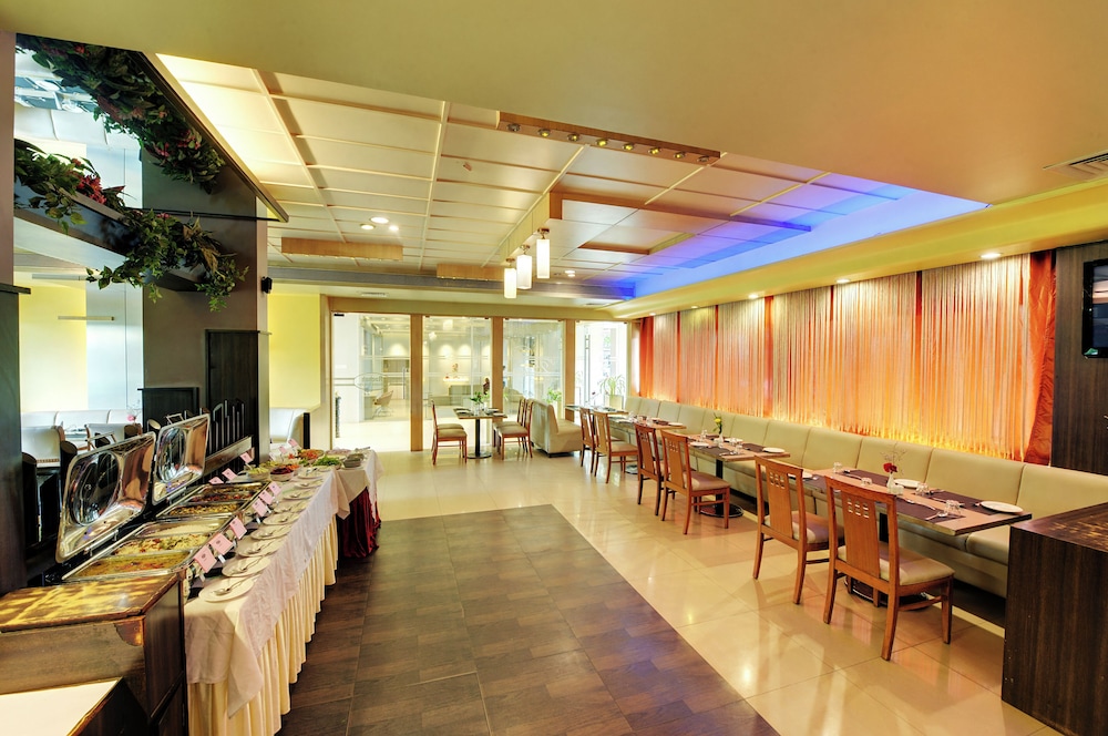 SANKAM RESIDENCY 24/33
