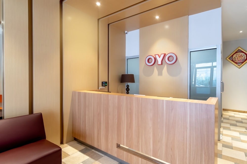 OYO 3159 Festive Inn 2/28