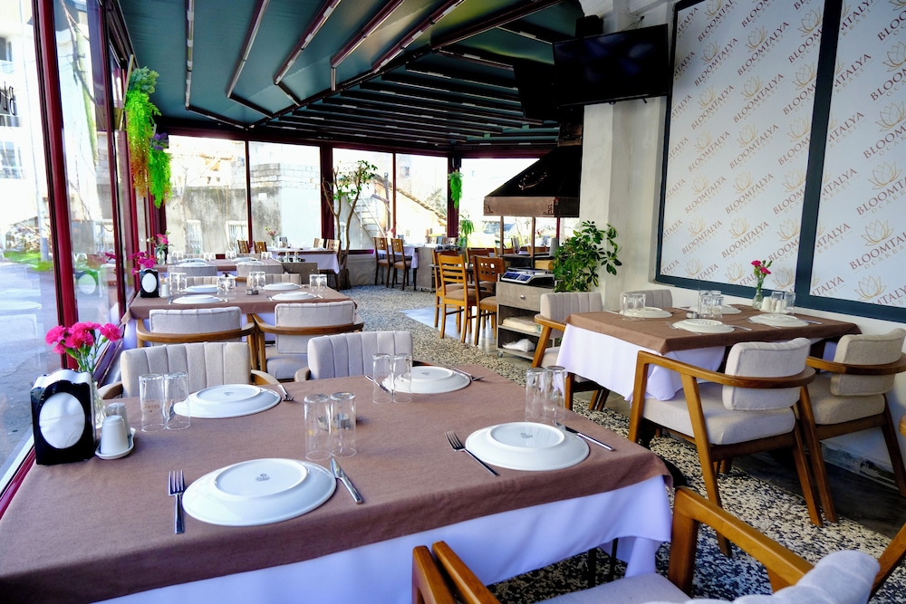 Bloomtalya Hotel 49/64