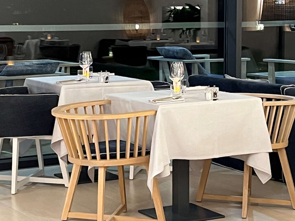 Golden Tulip Porto Vecchio 63/81