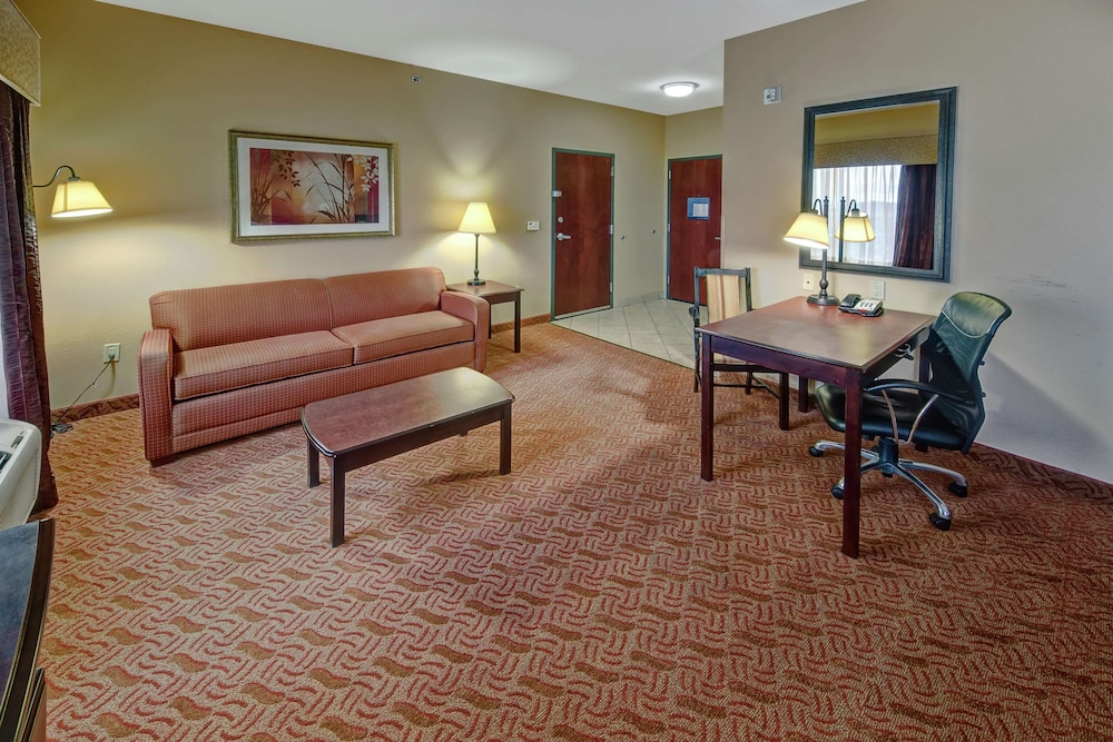 Hampton Inn and Suites Corsicana 39/62