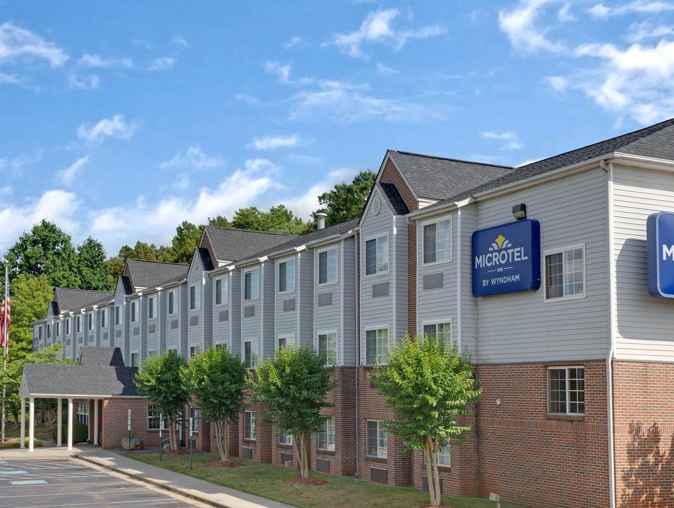 Microtel Inn and Suites by Wyndham Charlotte University Place 4/25