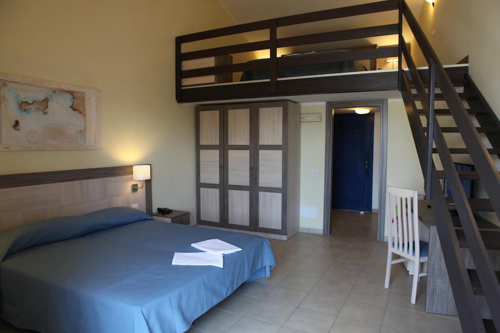 Hotel Villa Giulia 12/67