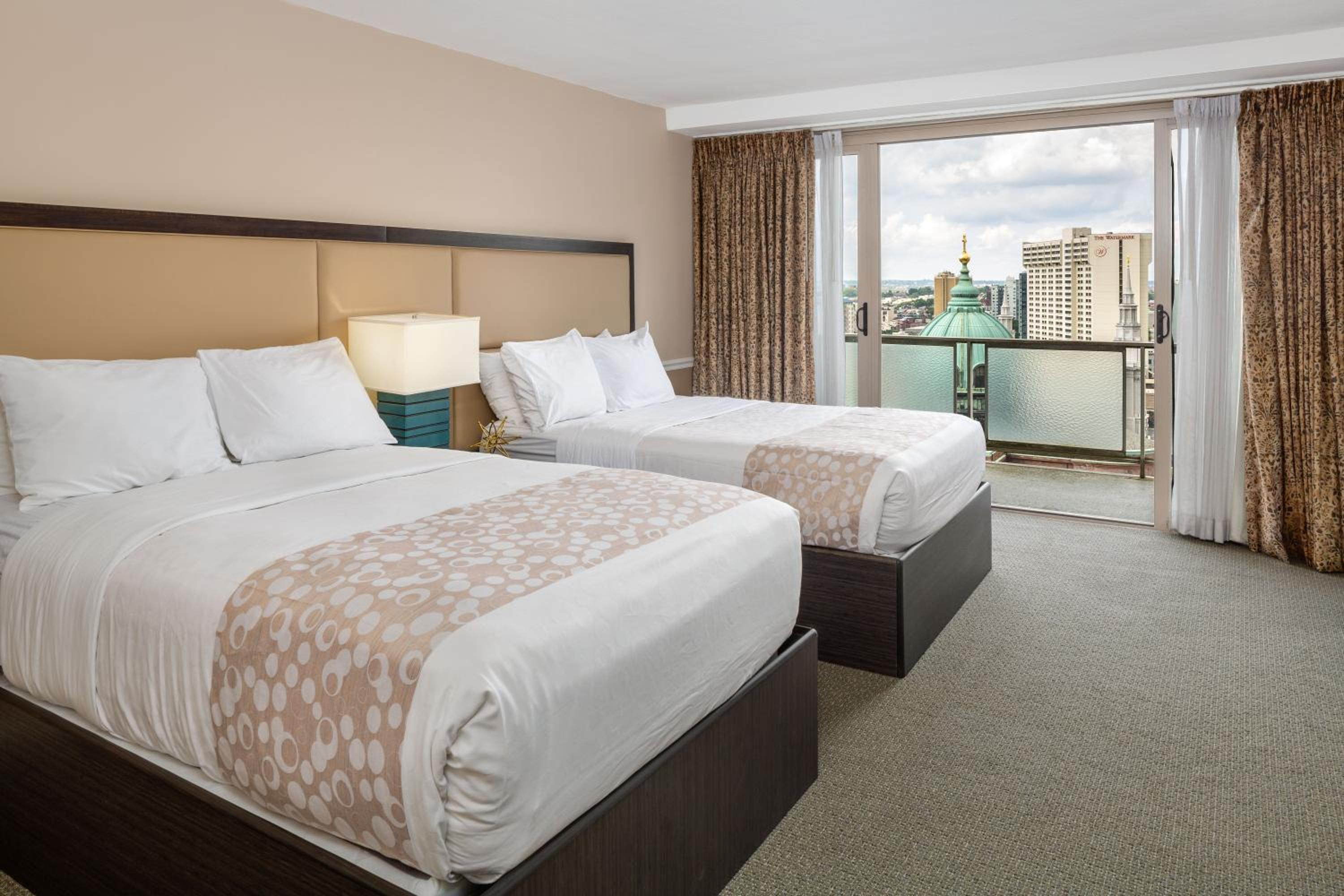 2 Bedrooms, Suite, 2 Bathrooms