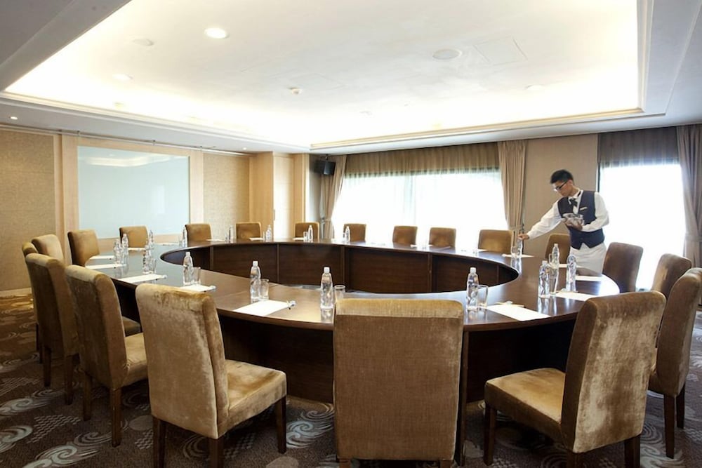 Justwin Grand Hotel 32/42