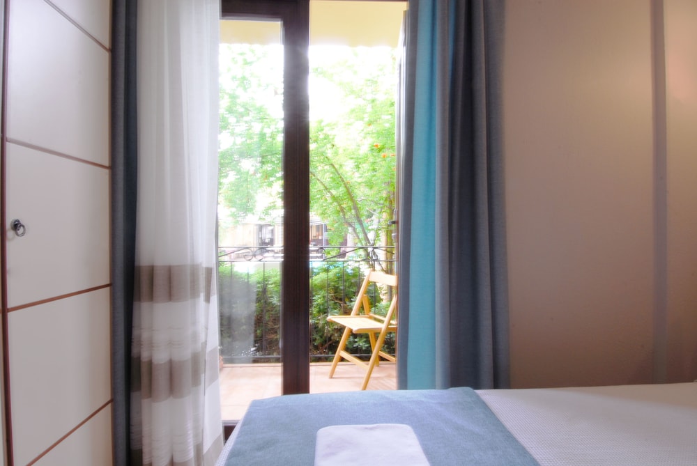 Villa Danlin Hotel 12/44