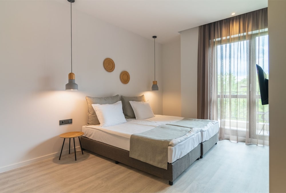 Primorski Hotel 25/64