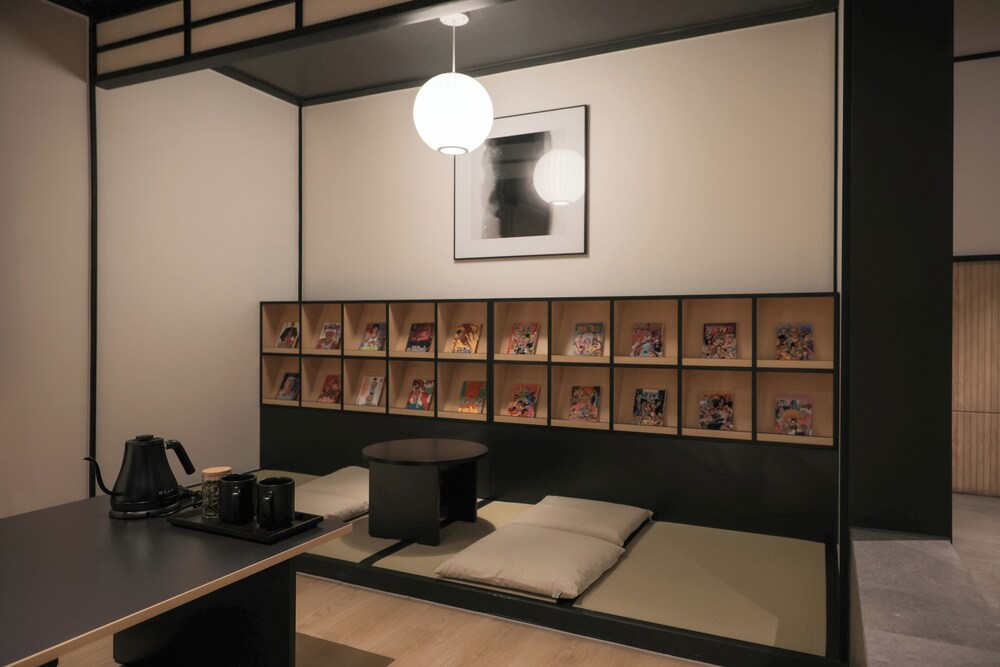 Ehotel Gumi 41/53