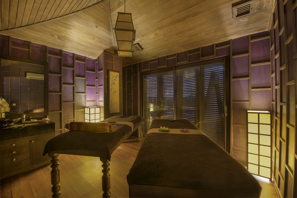 Siam Elegance Hotels and Spa 23/35