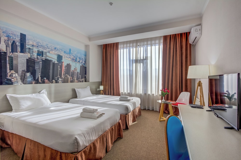 Bridges Hotel 15/50
