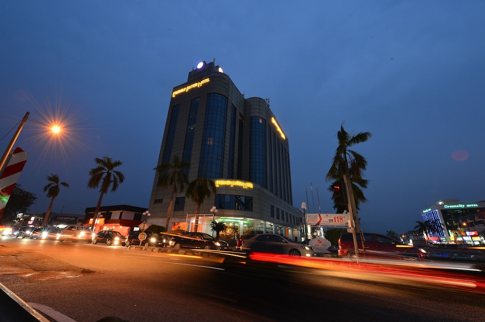 Emerald Puteri Hotel 3/37