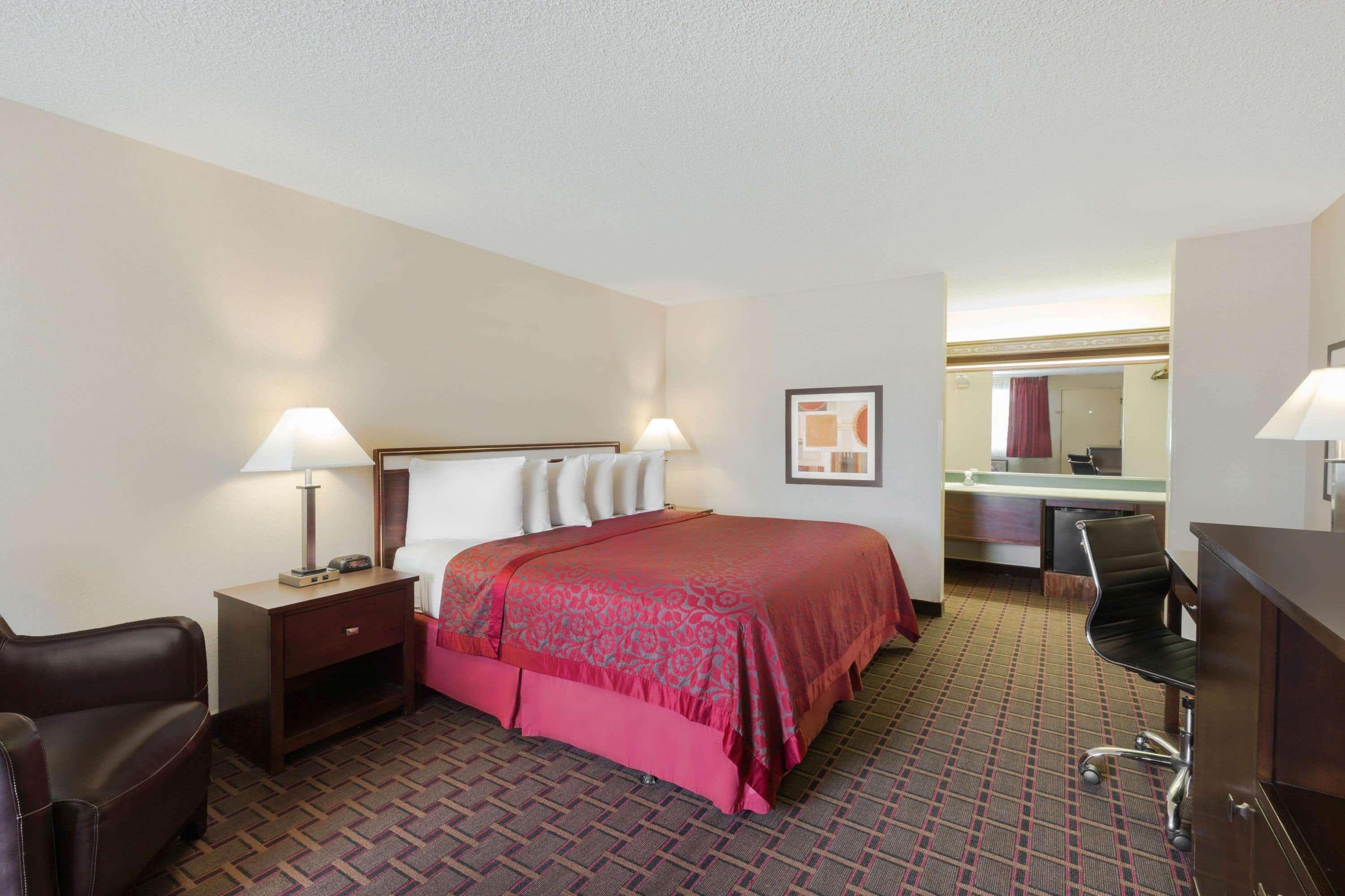 Room, King Bed