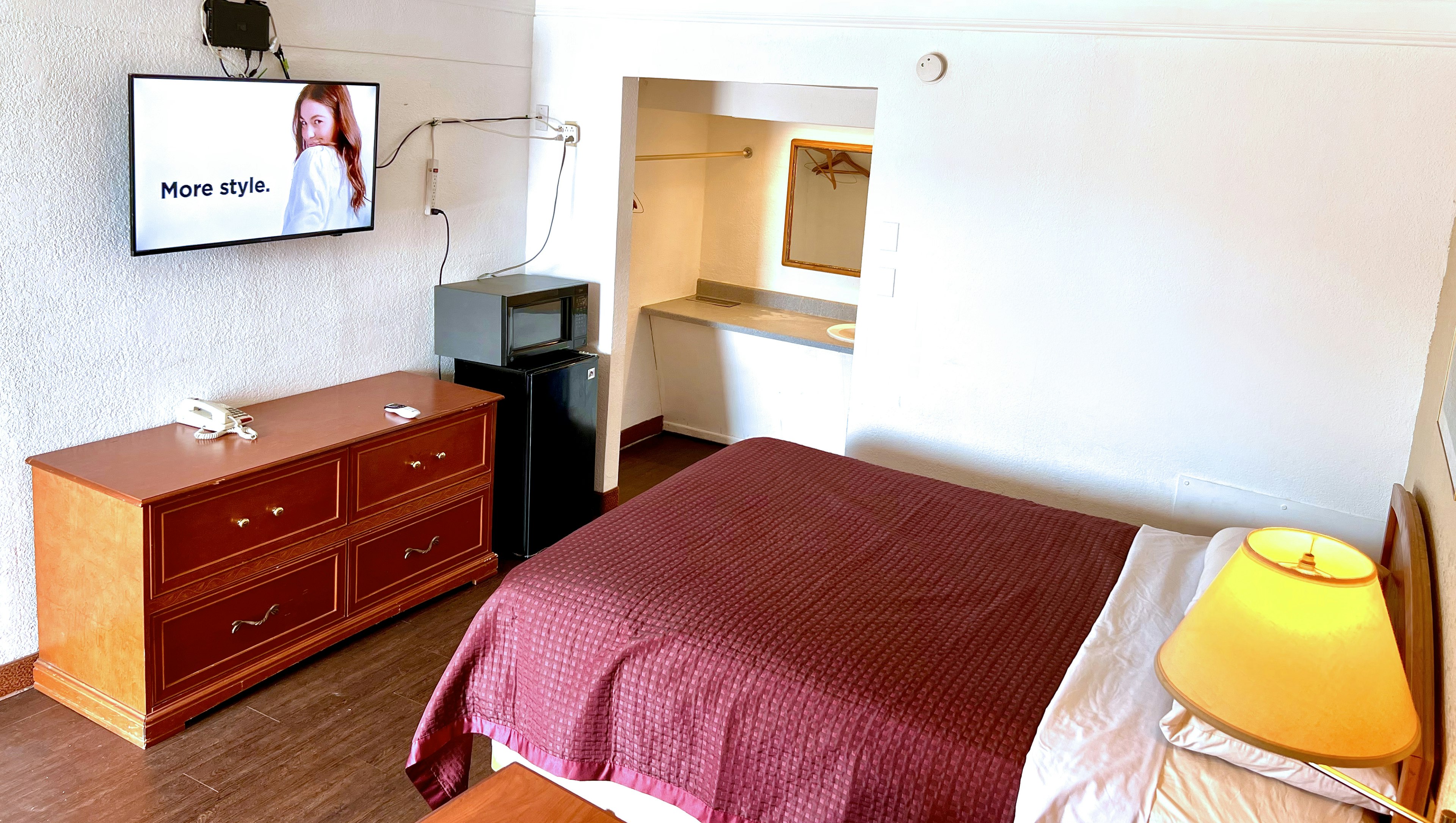 Thunderbird Motel Hillsboro 7/16