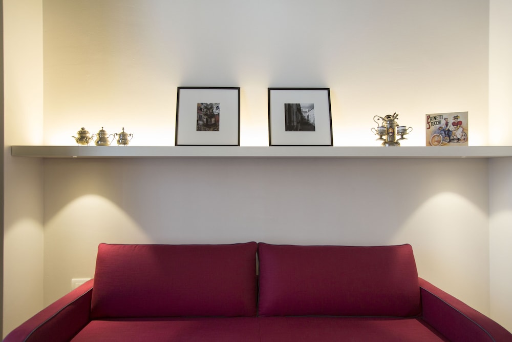 Savona 18 Suites 5/74