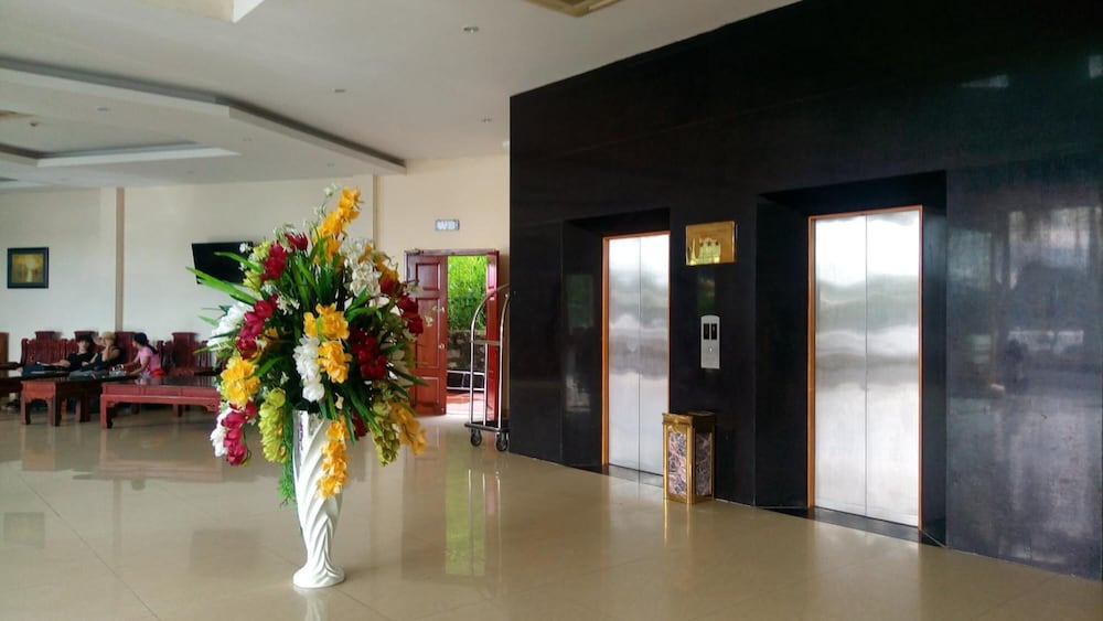 Hung Long Harbour Hotel 8/58